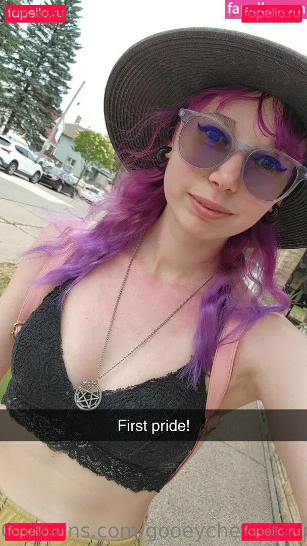 gooeychewycosplay Onlyfans Photo Gallery 