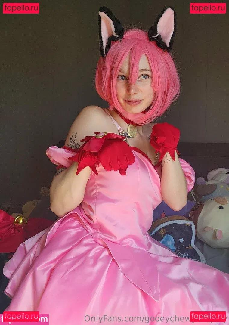 gooeychewycosplay Onlyfans Photo Gallery 