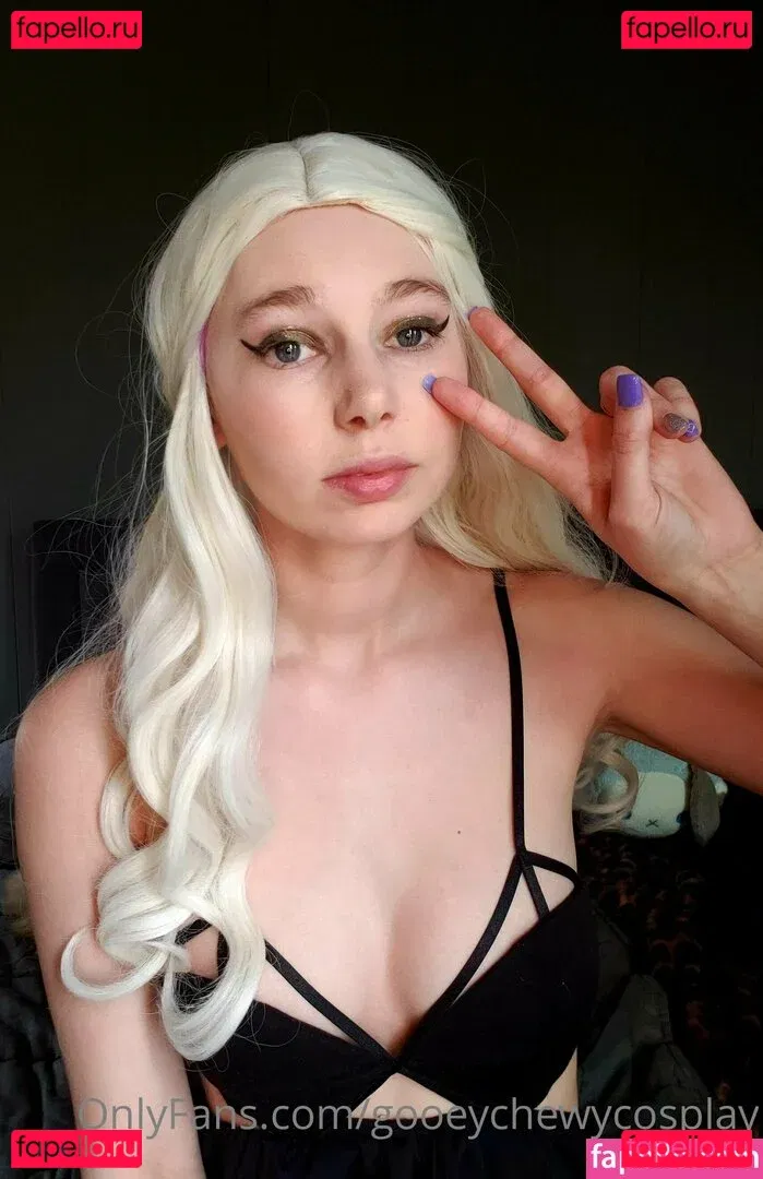 gooeychewycosplay Onlyfans Photo Gallery 