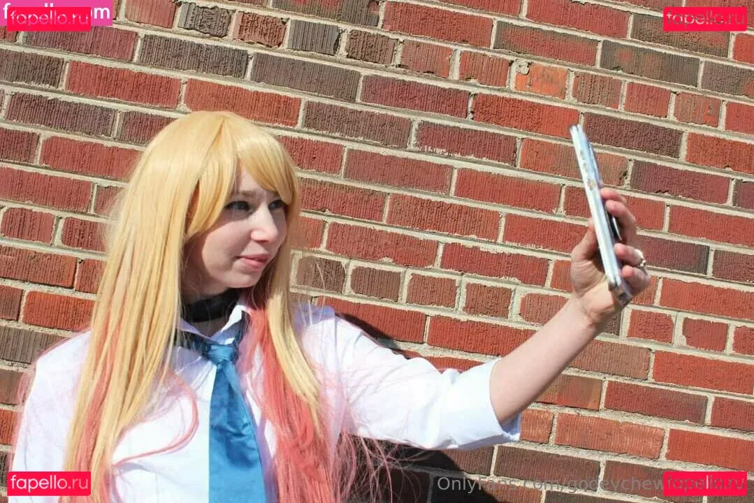 gooeychewycosplay Onlyfans Photo Gallery 