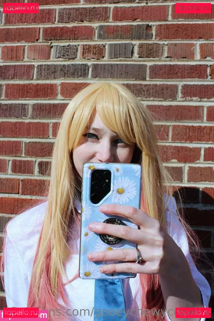 gooeychewycosplay Onlyfans Photo Gallery 