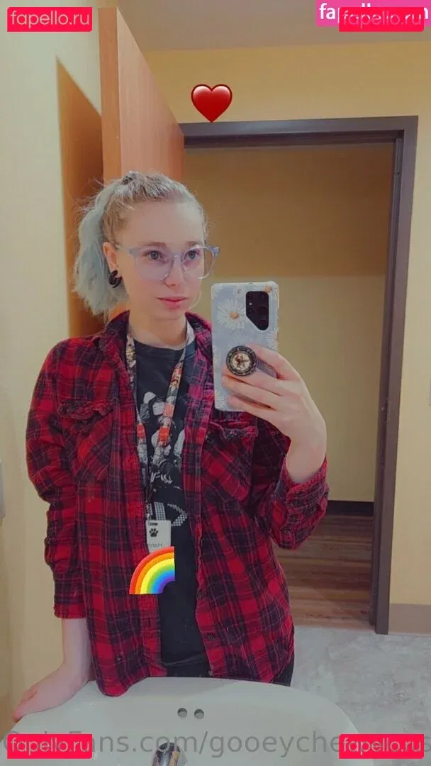 gooeychewycosplay Onlyfans Photo Gallery 