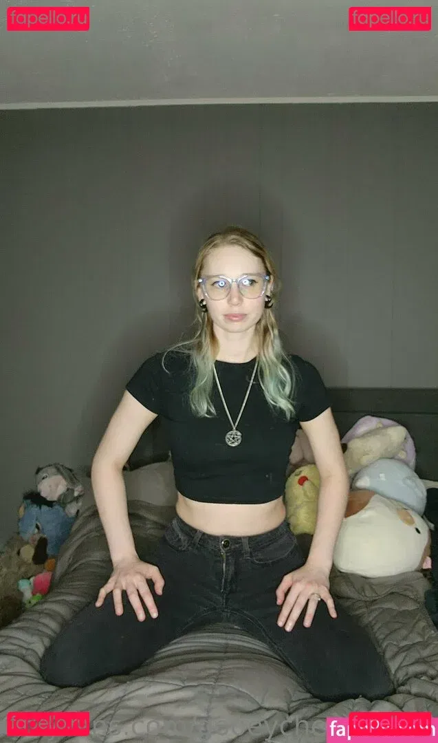 gooeychewycosplay Onlyfans Photo Gallery 