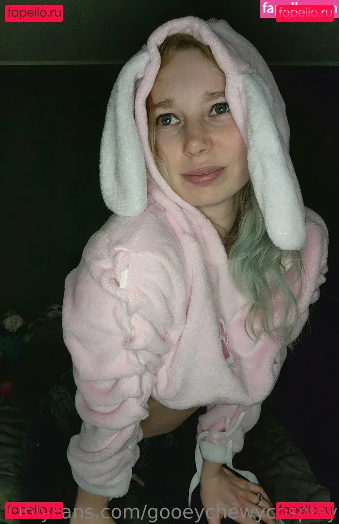 gooeychewycosplay Onlyfans Photo Gallery 