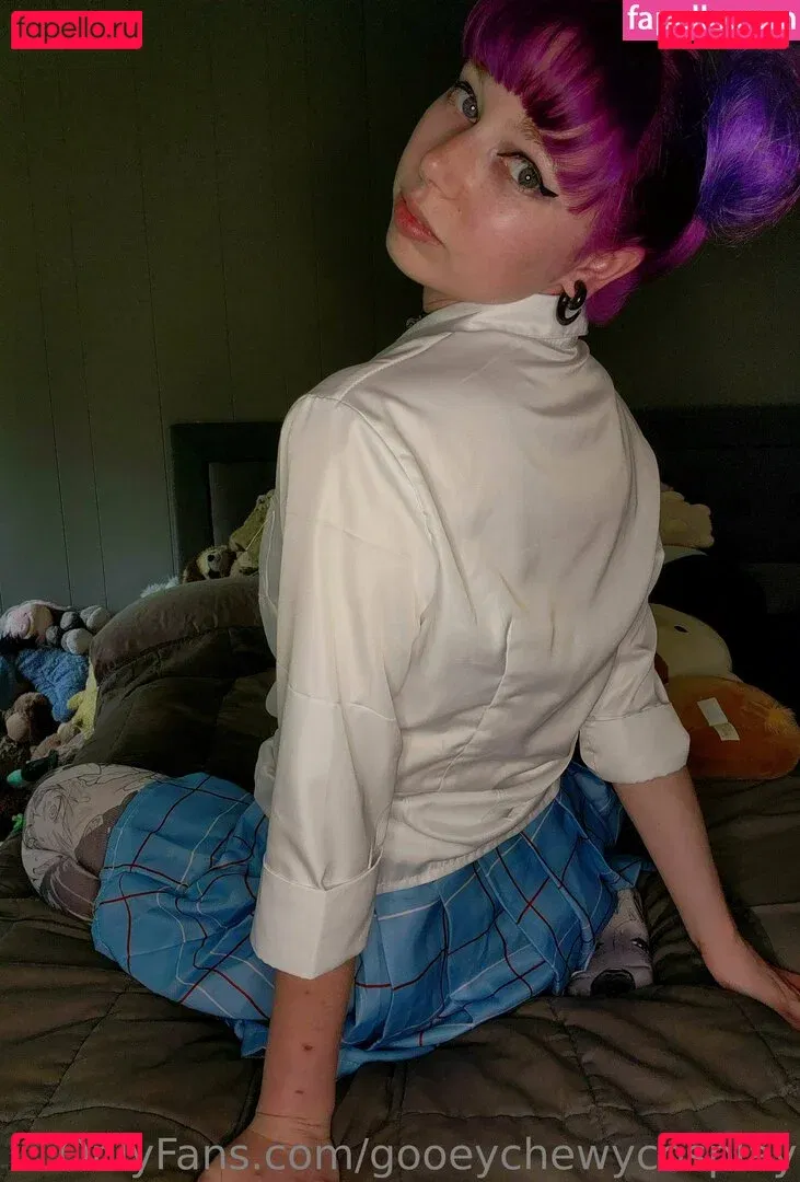 gooeychewycosplay Onlyfans Photo Gallery 