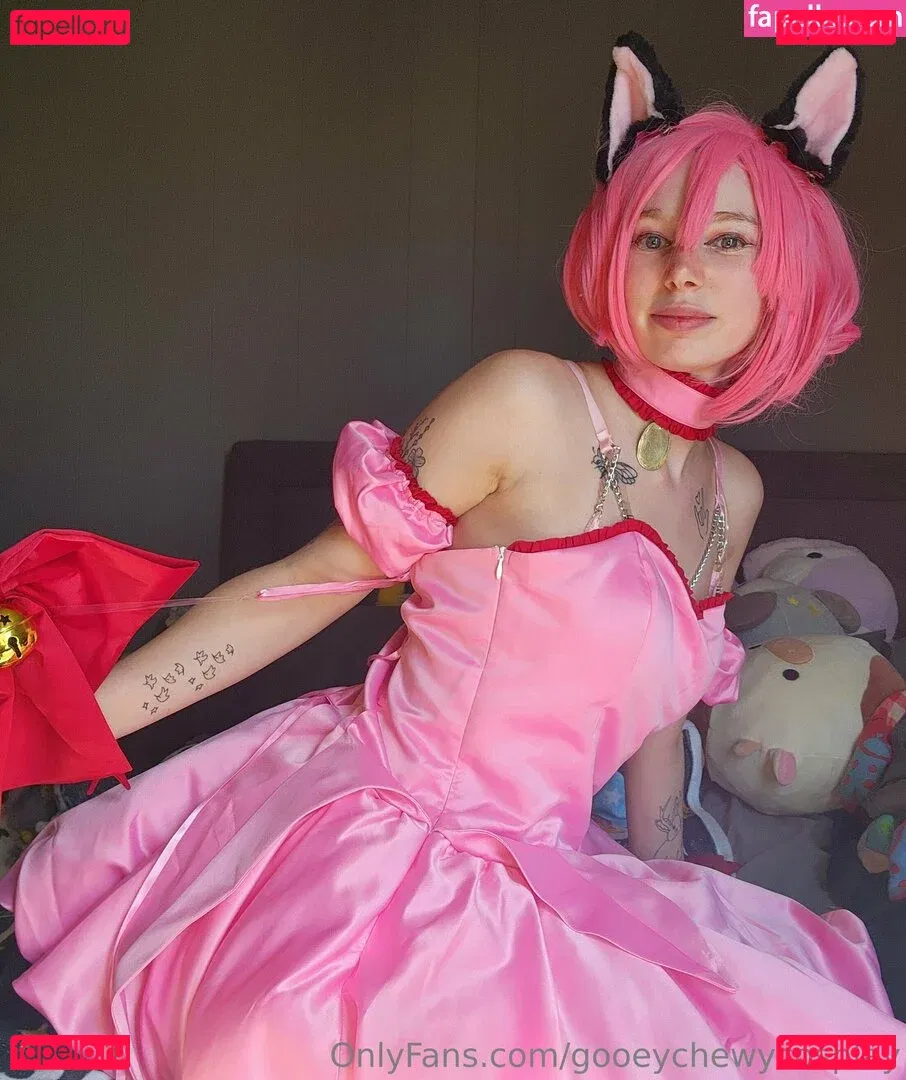 gooeychewycosplay Onlyfans Photo Gallery 