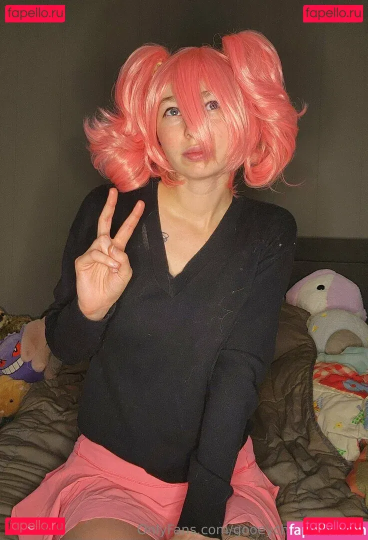 gooeychewycosplay Onlyfans Photo Gallery 