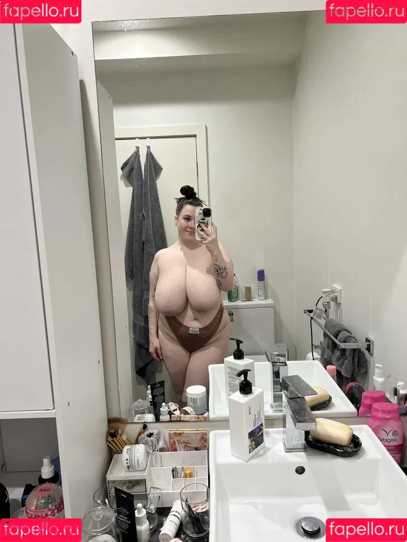 arifaith Onlyfans Photo Gallery 
