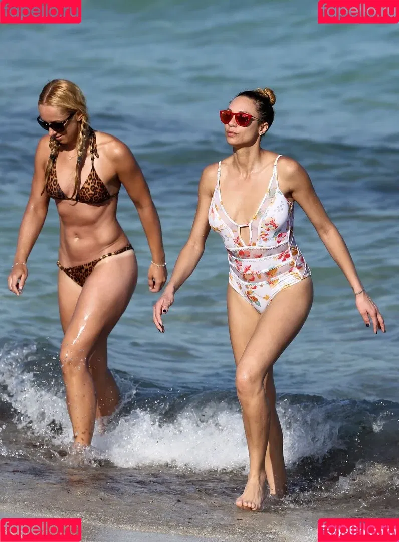 Sabine Lisicki Onlyfans Photo Gallery 