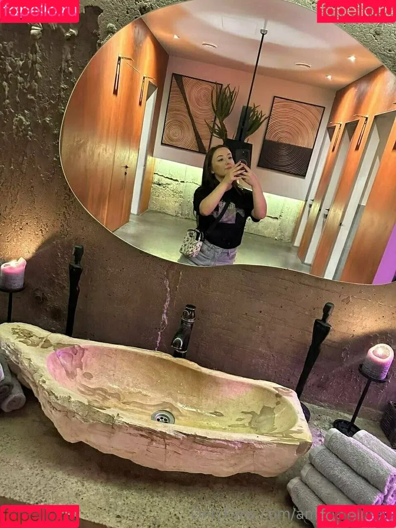 amelia_ameli Onlyfans Photo Gallery 