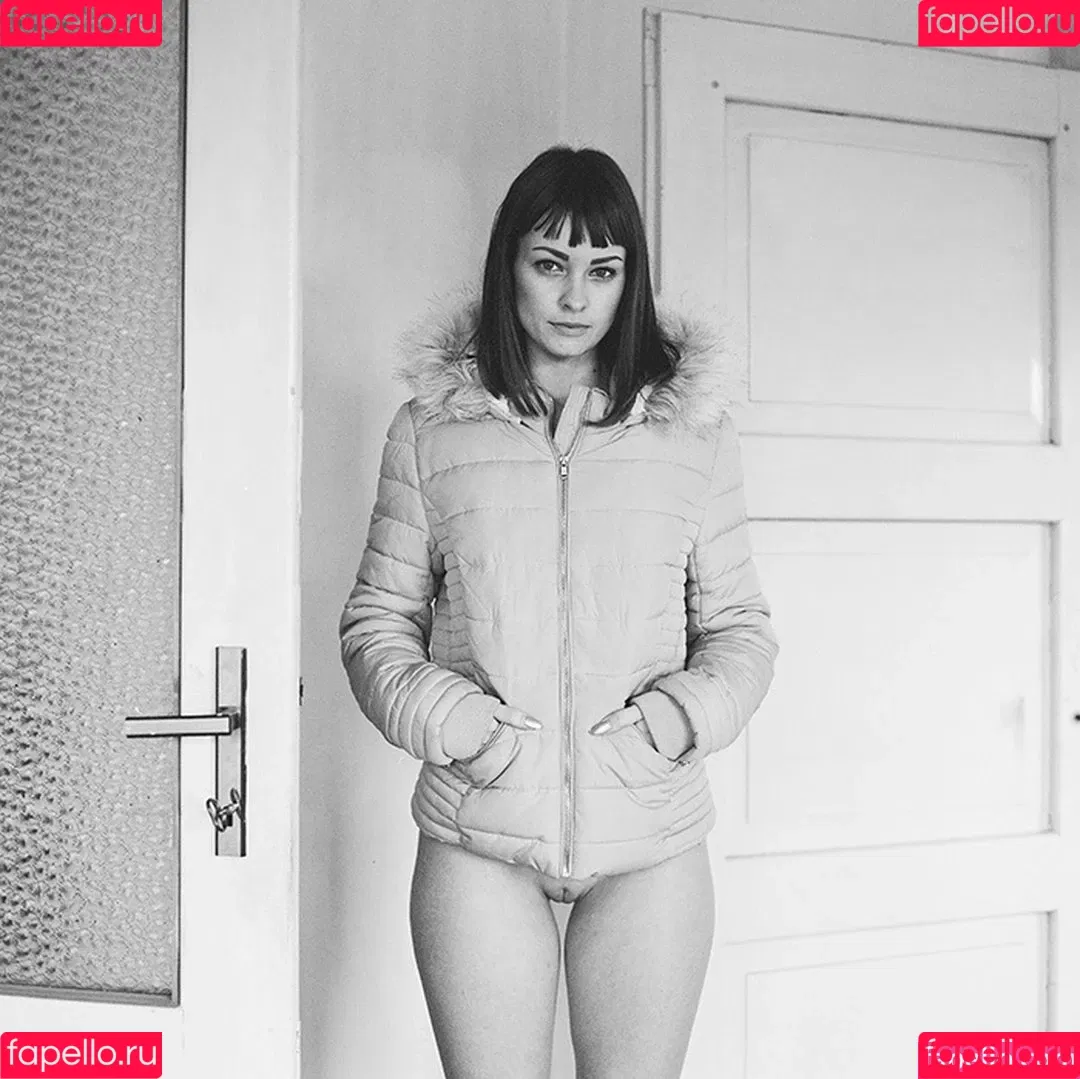 Zu Zakova Onlyfans Photo Gallery 
