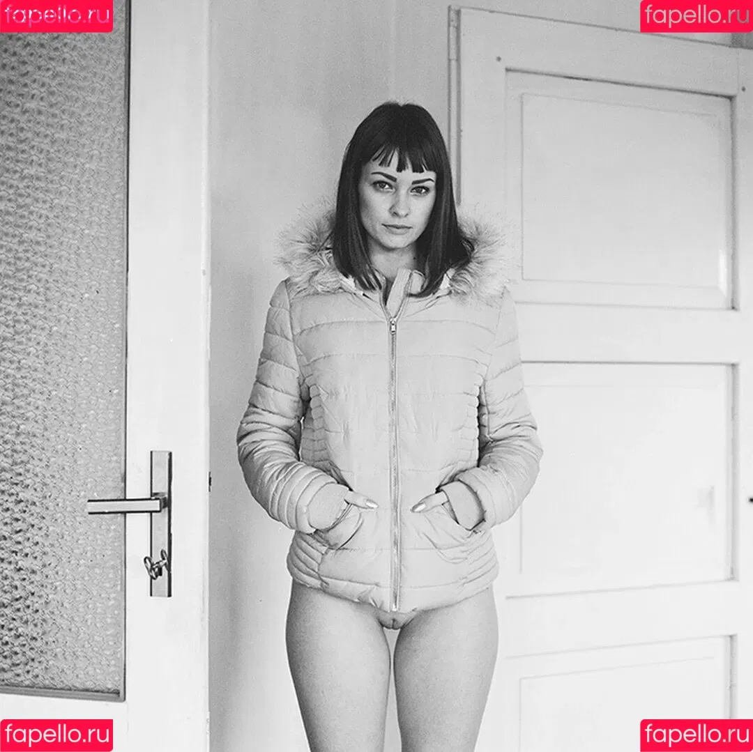 Zu Zakova Onlyfans Photo Gallery 