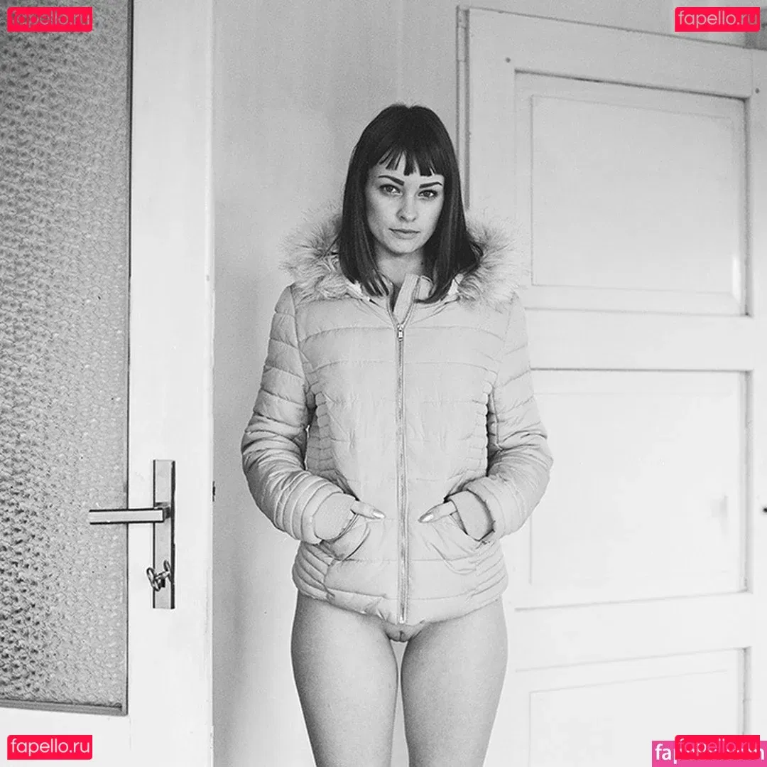 Zu Zakova Onlyfans Photo Gallery 