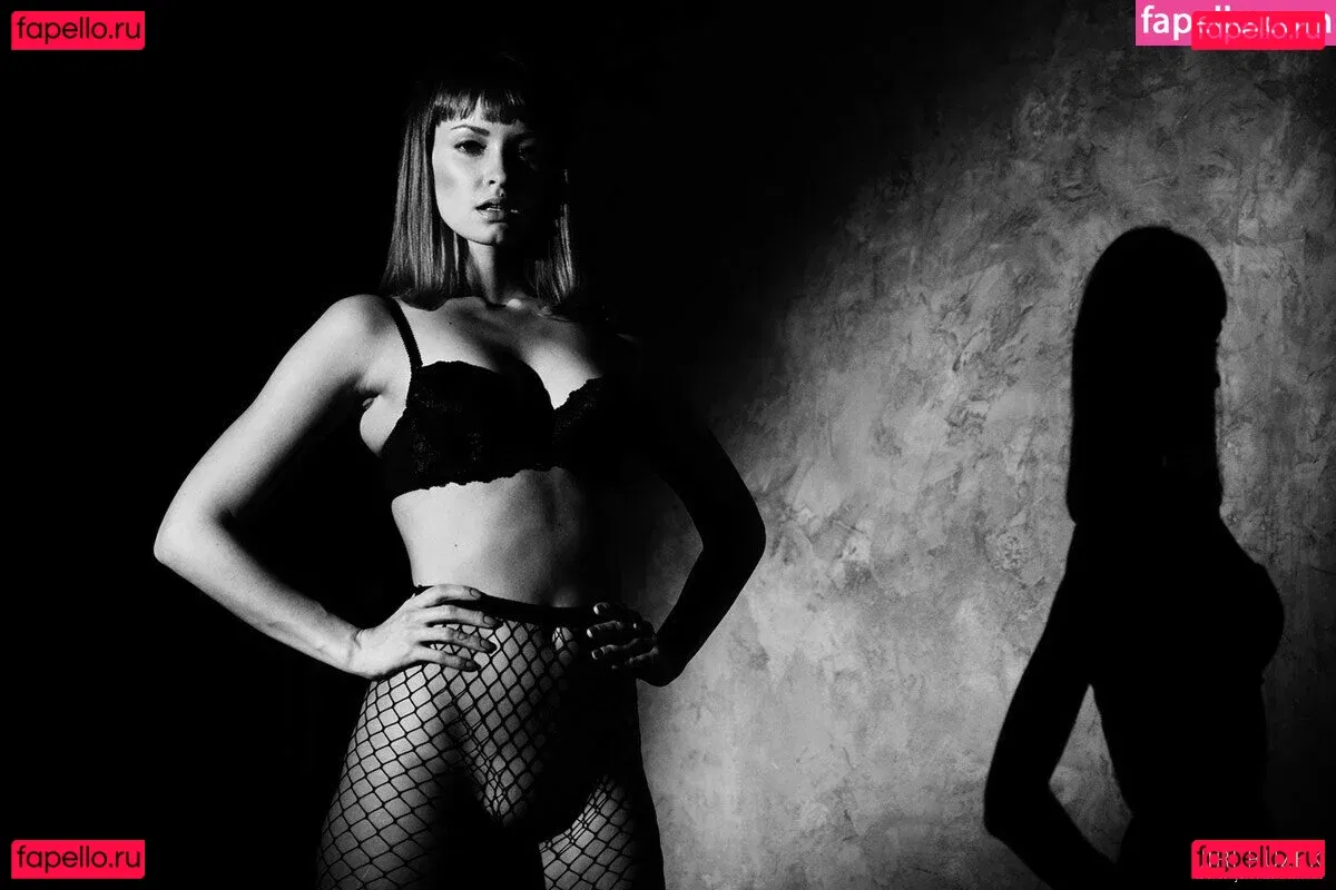 Zu Zakova Onlyfans Photo Gallery 