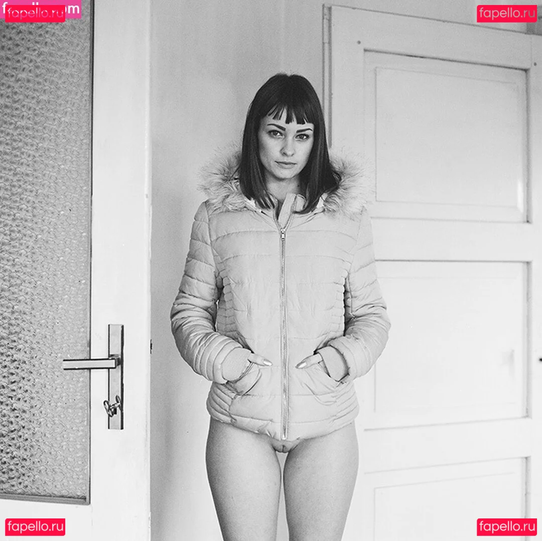 Zu Zakova Onlyfans Photo Gallery 