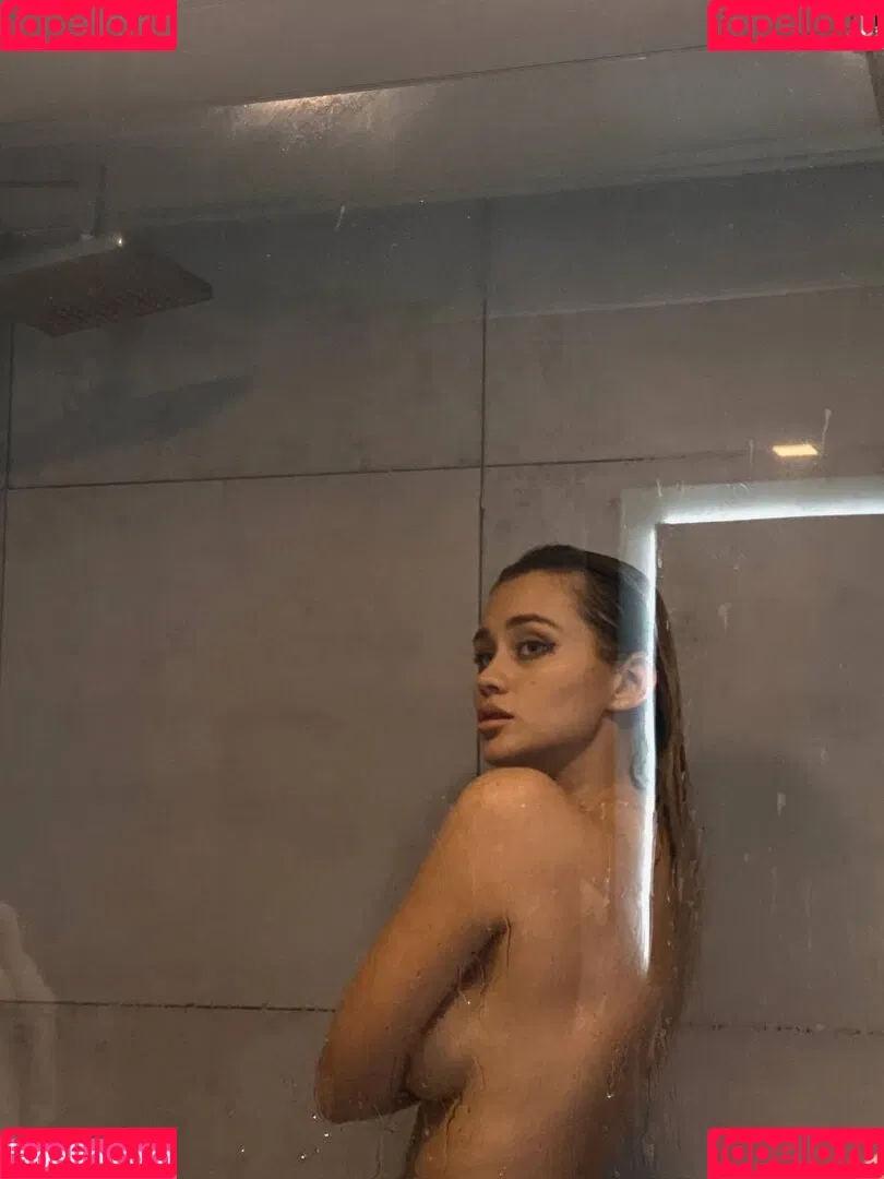Milash Hub Onlyfans Photo Gallery 
