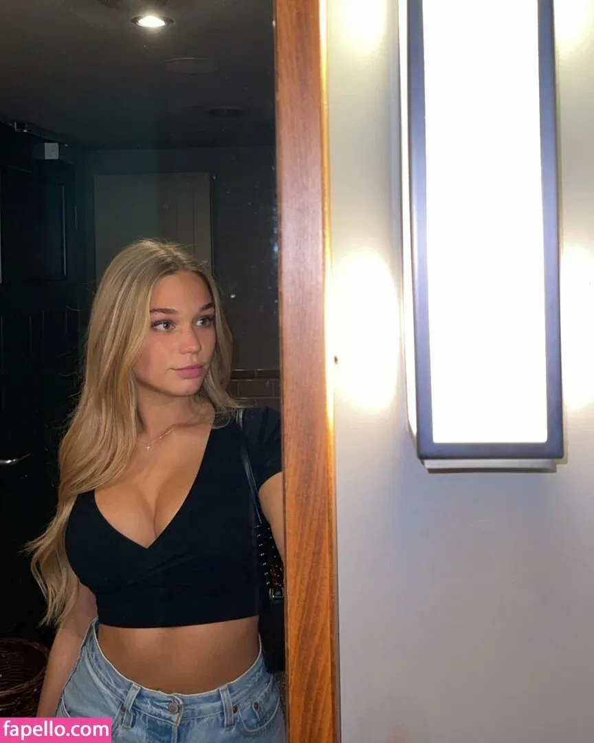 theresaxre Onlyfans Photo Gallery 