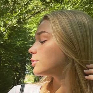 theresaxre Onlyfans Photo Gallery 