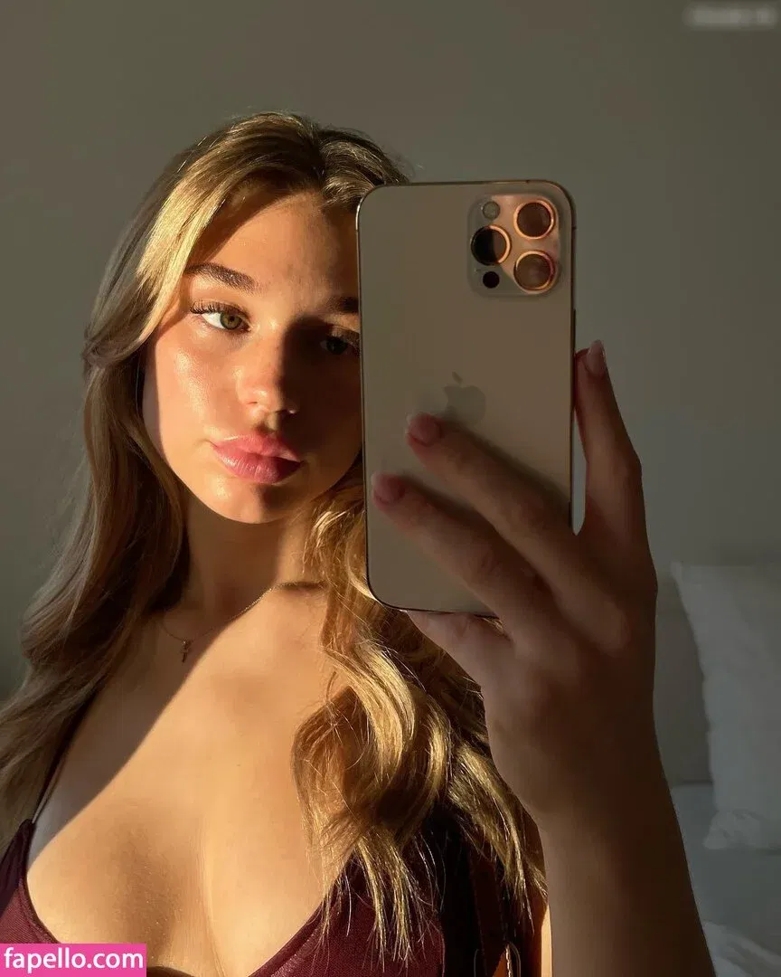 theresaxre Onlyfans Photo Gallery 