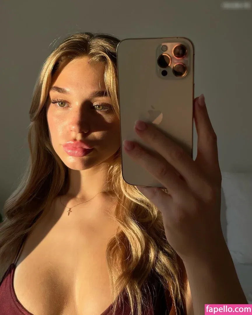 theresaxre Onlyfans Photo Gallery 