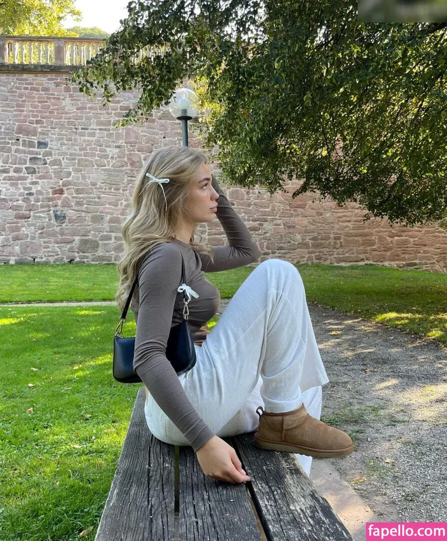 theresaxre Onlyfans Photo Gallery 