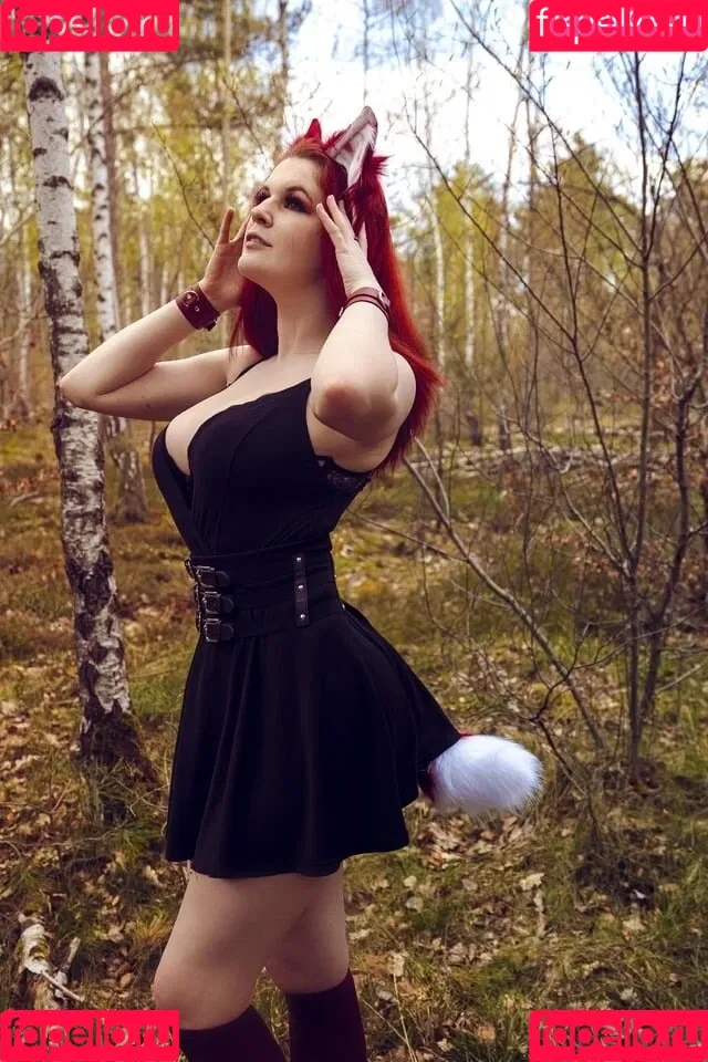 Juli Fox Onlyfans Photo Gallery 