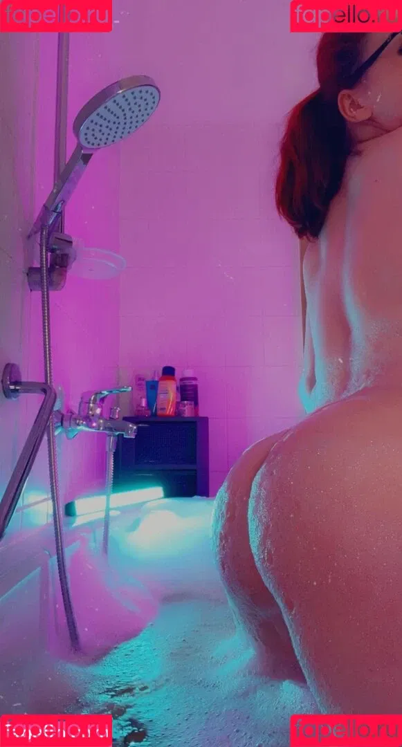 Juli Fox Onlyfans Photo Gallery 