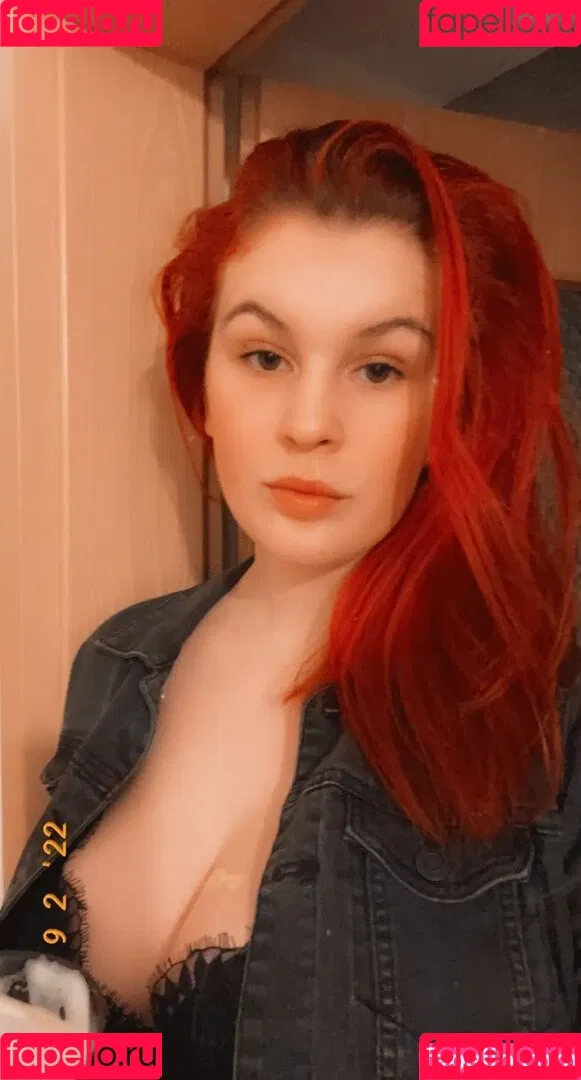 Juli Fox Onlyfans Photo Gallery 