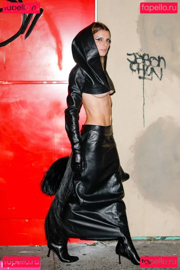 Juli Fox Onlyfans Photo Gallery 