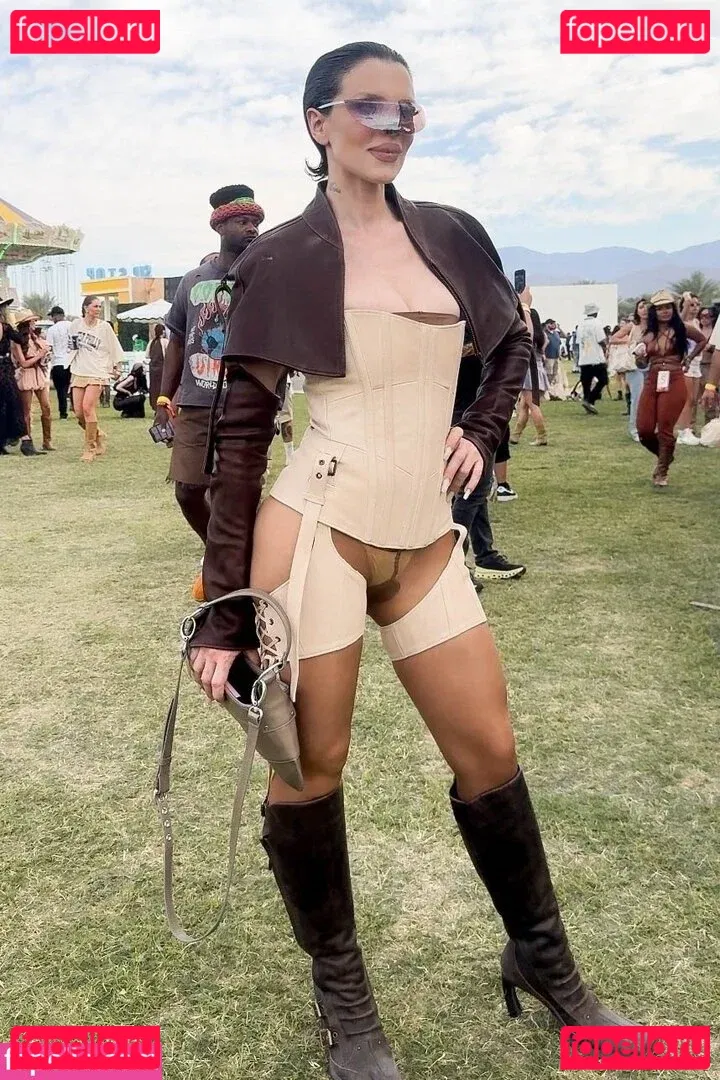 Juli Fox Onlyfans Photo Gallery 