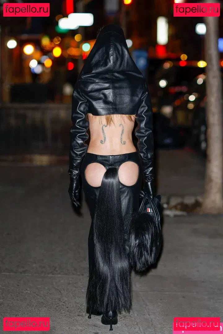 Juli Fox Onlyfans Photo Gallery 