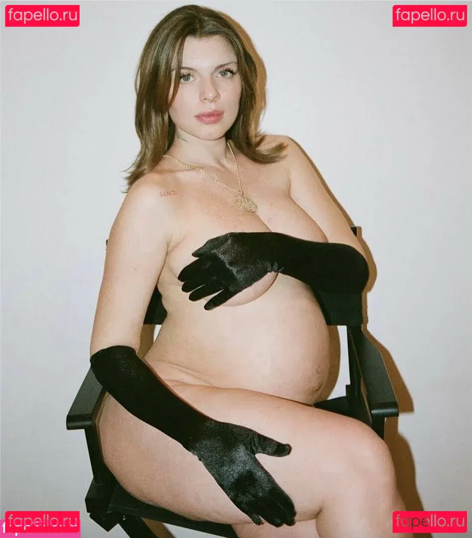 Juli Fox Onlyfans Photo Gallery 