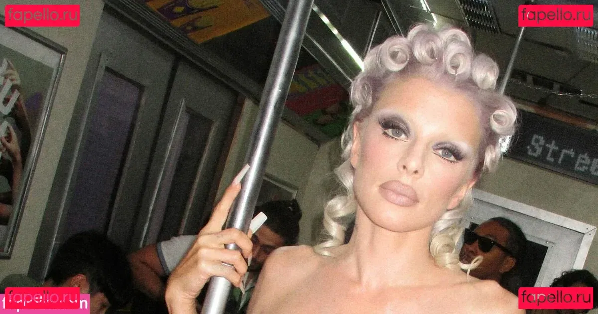 Juli Fox Onlyfans Photo Gallery 