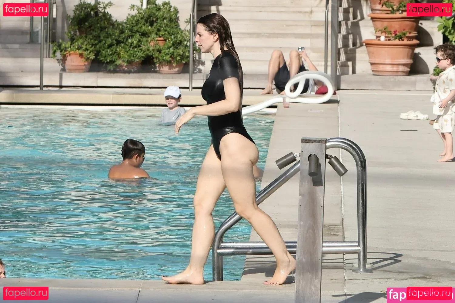 Juli Fox Onlyfans Photo Gallery 