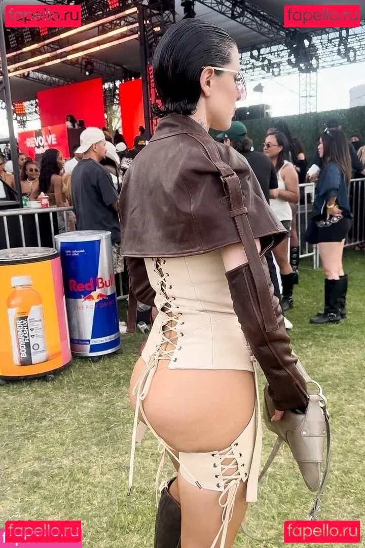 Juli Fox Onlyfans Photo Gallery 