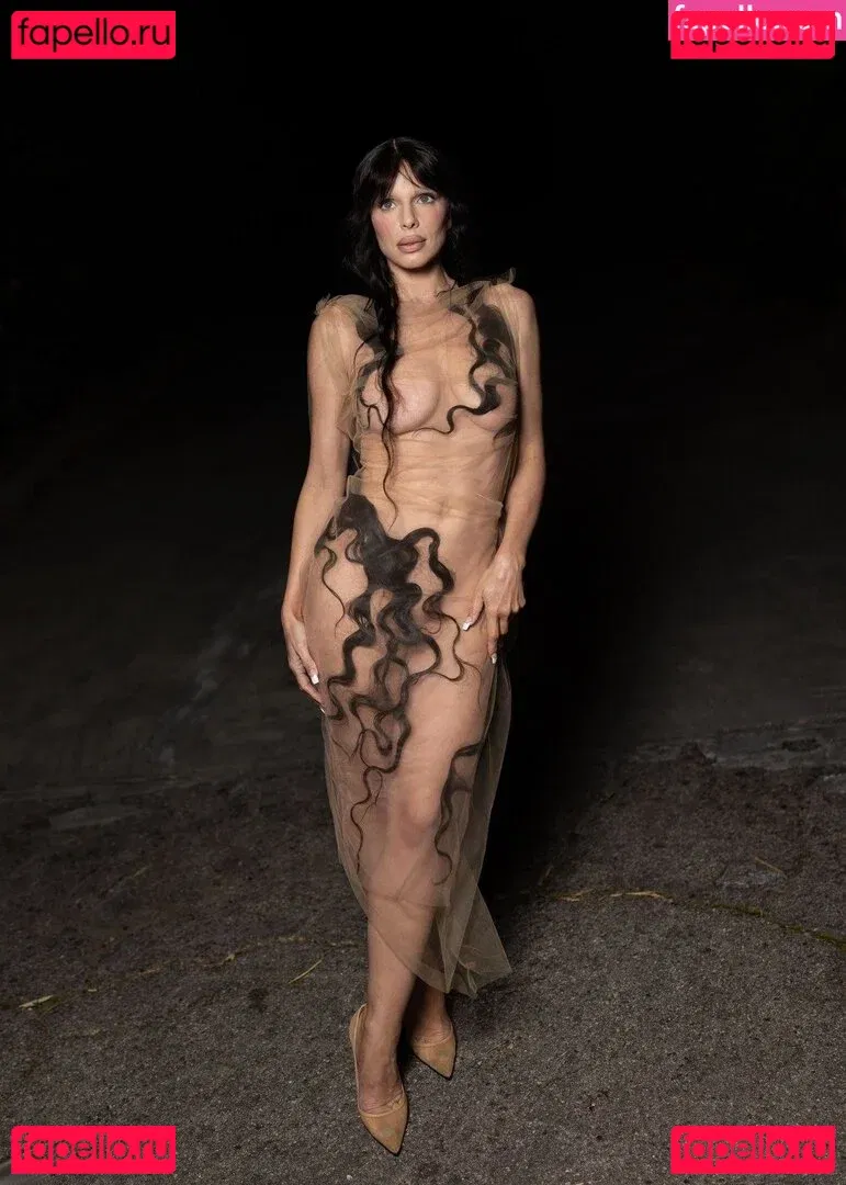 Juli Fox Onlyfans Photo Gallery 