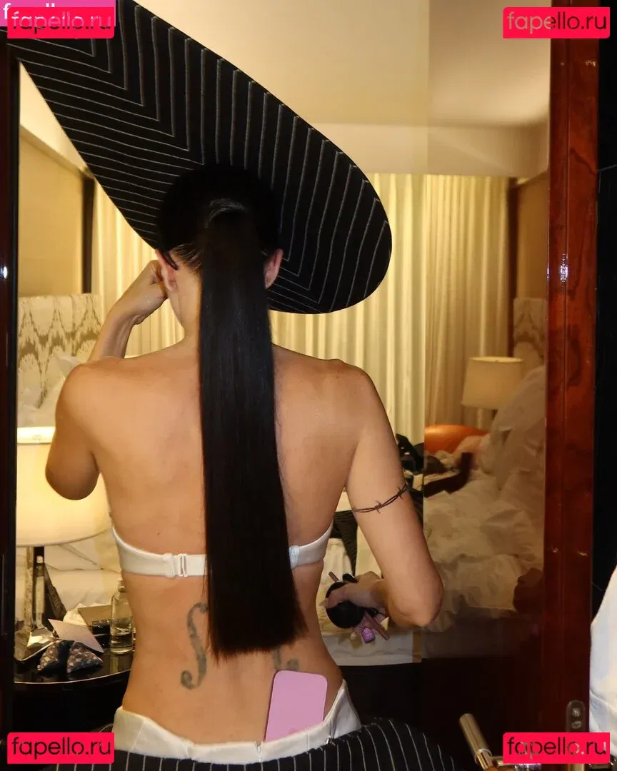 Juli Fox Onlyfans Photo Gallery 