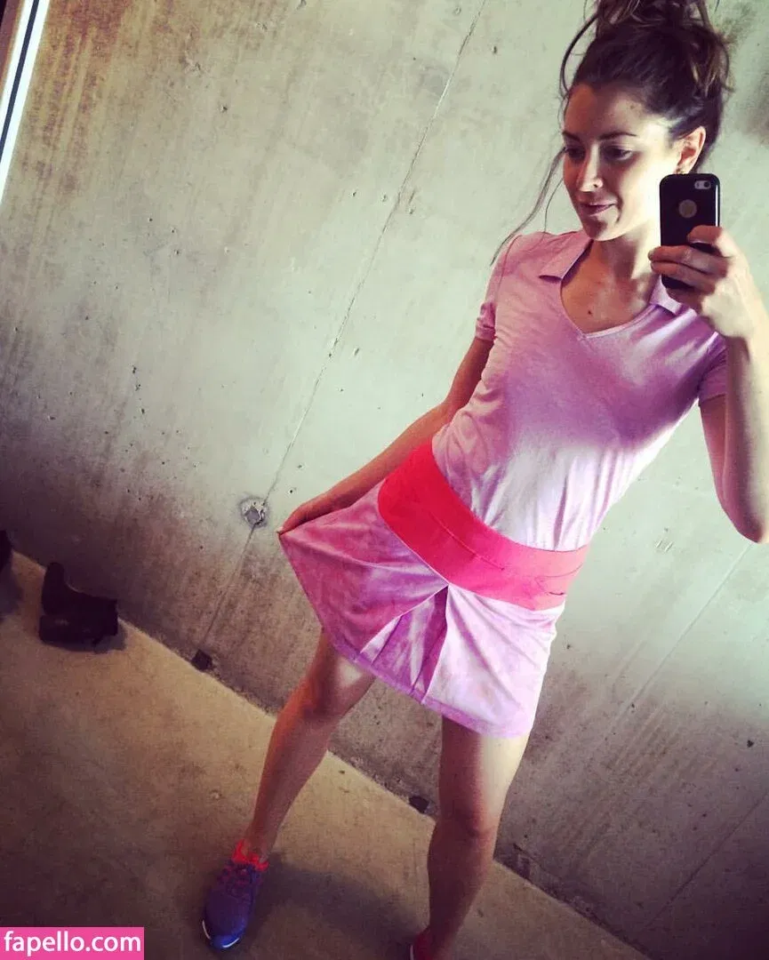 Gina Louise Phillips Onlyfans Photo Gallery 