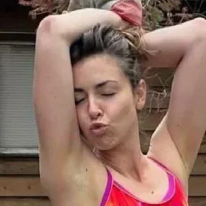 Gina Louise Phillips Onlyfans Photo Gallery 