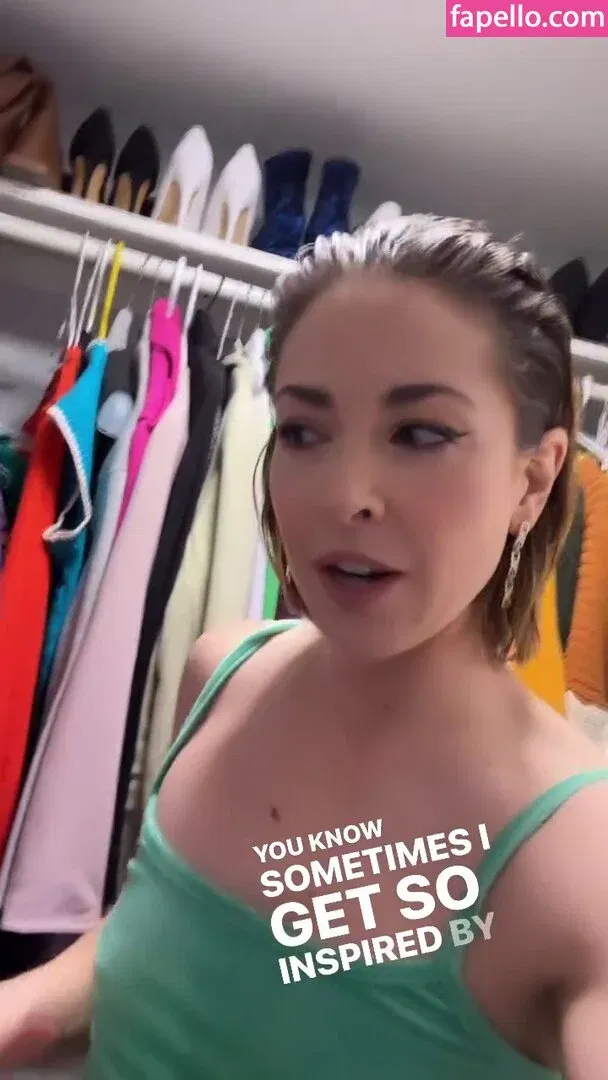 Gina Louise Phillips Onlyfans Photo Gallery 