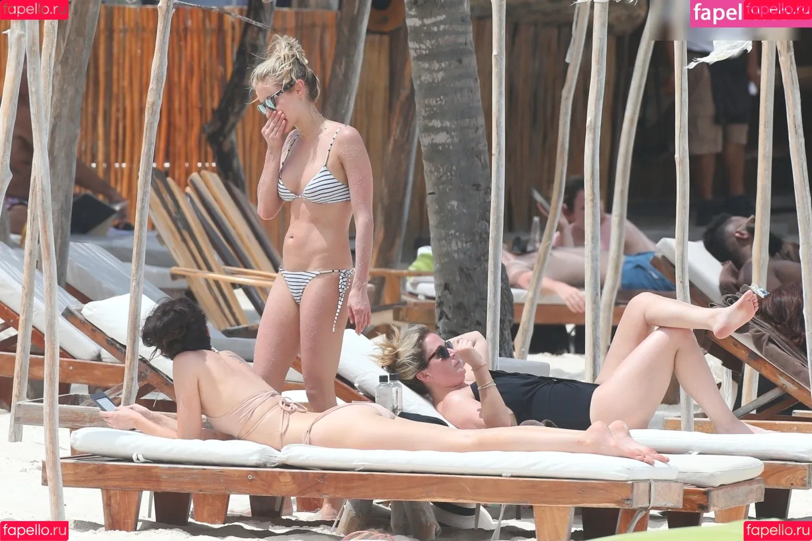Kristin Cavallari Onlyfans Photo Gallery 