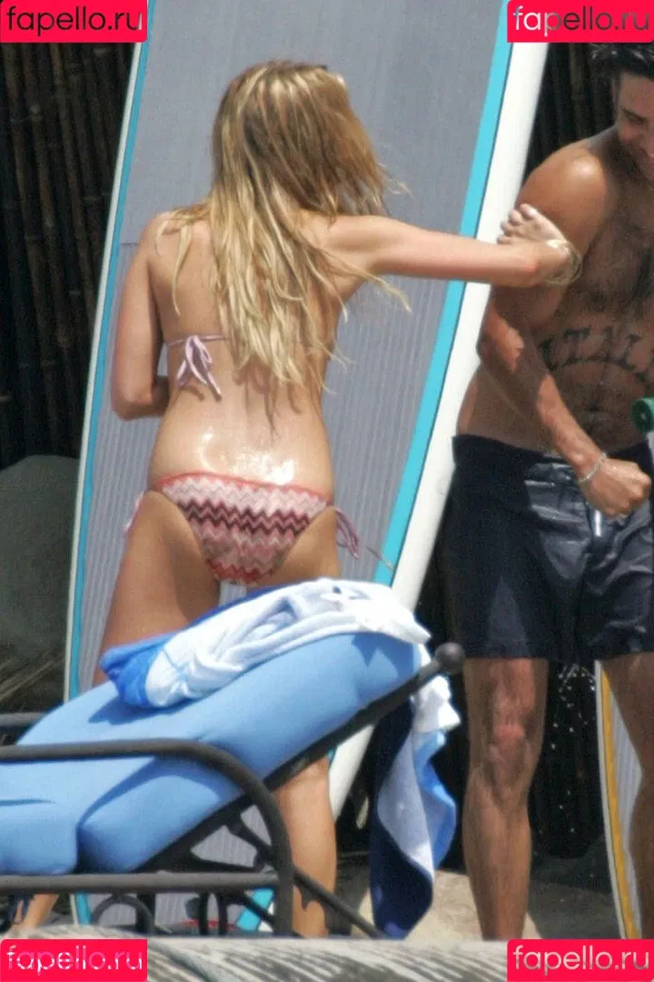 Kristin Cavallari Onlyfans Photo Gallery 