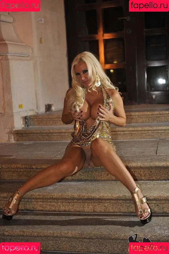 Tatjana Gsell Onlyfans Photo Gallery 