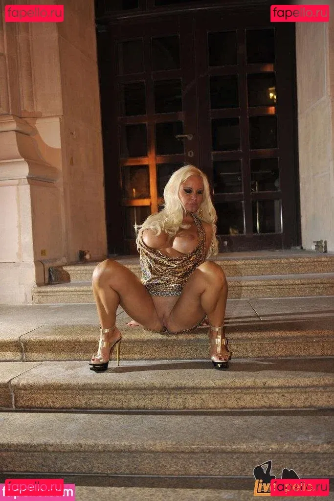 Tatjana Gsell Onlyfans Photo Gallery 