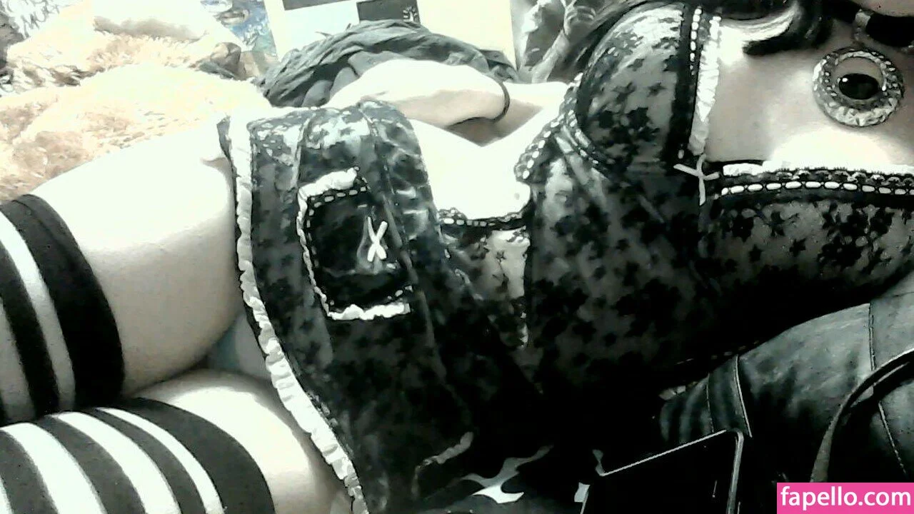 Morbid Mist Onlyfans Photo Gallery 