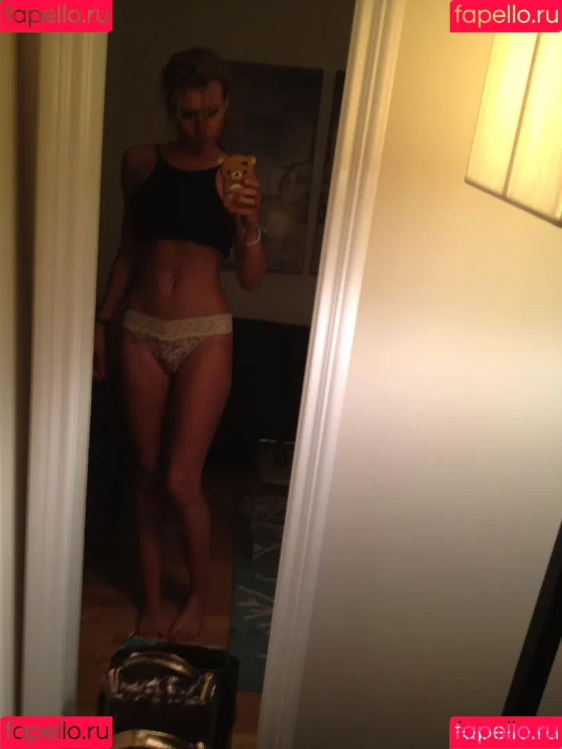 Aly Michalka Onlyfans Photo Gallery 
