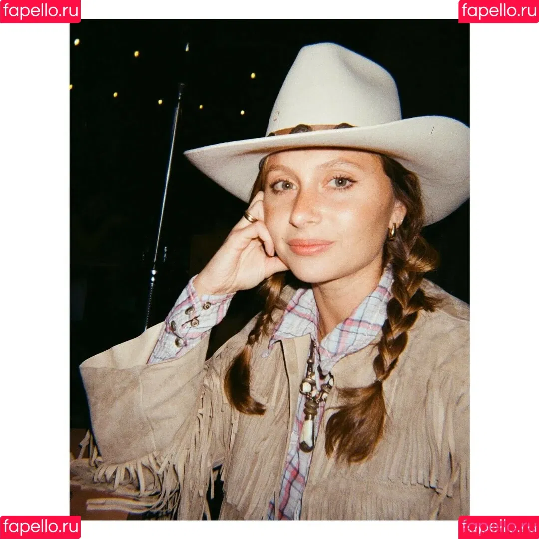 Aly Michalka Onlyfans Photo Gallery 