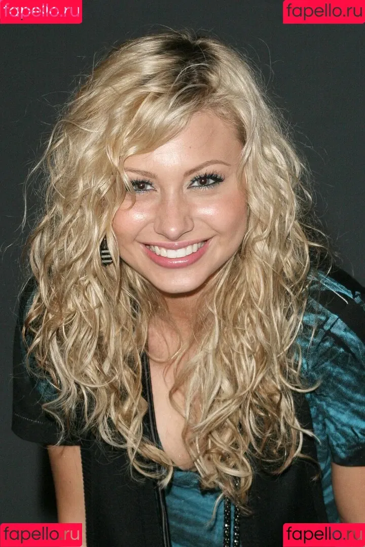 Aly Michalka Onlyfans Photo Gallery 