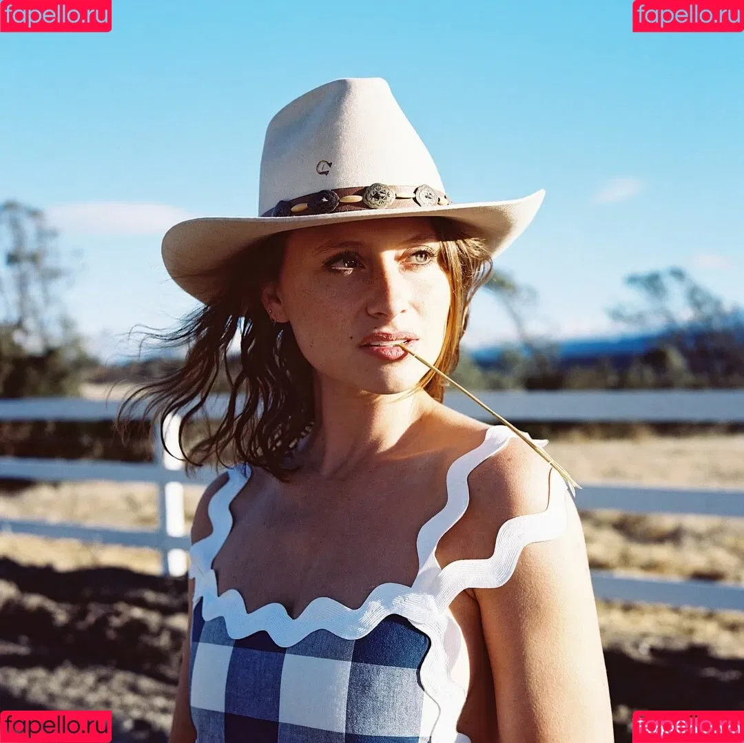 Aly Michalka Onlyfans Photo Gallery 