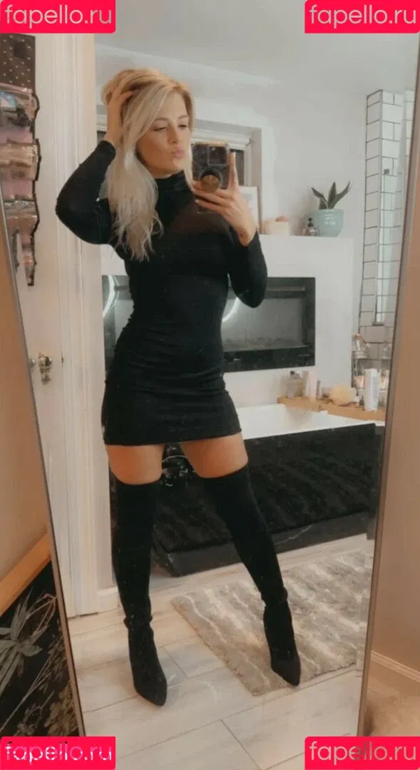 amber Onlyfans Photo Gallery 